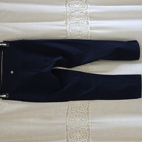Lululemon Wunder Under Crop (Hi-Rise) *Full-On Luxtreme 21" True Navy - Picture 7 of 10